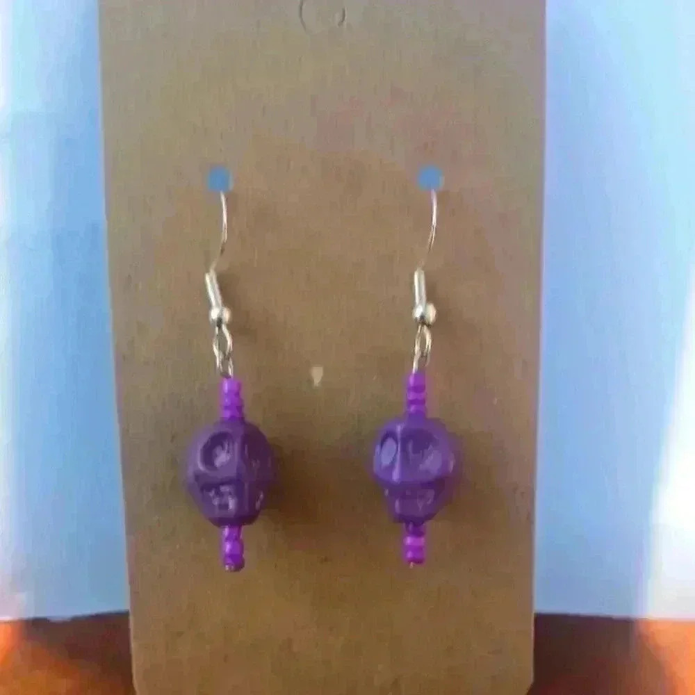 Skull Handmade howlite Turquoise earrings